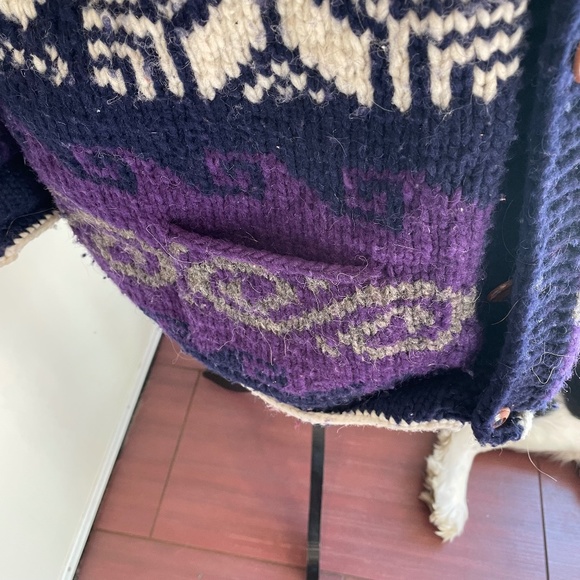 Vintage Earth Traders wool sweater - Picture 4 of 9